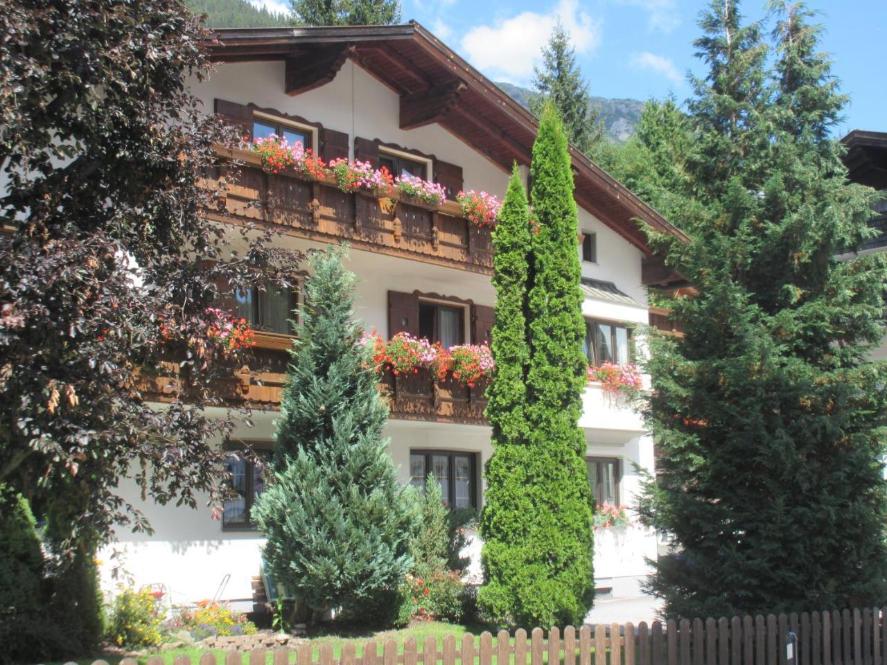 Haus Fallesin St. Anton am Arlberg Eksteriør bilde
